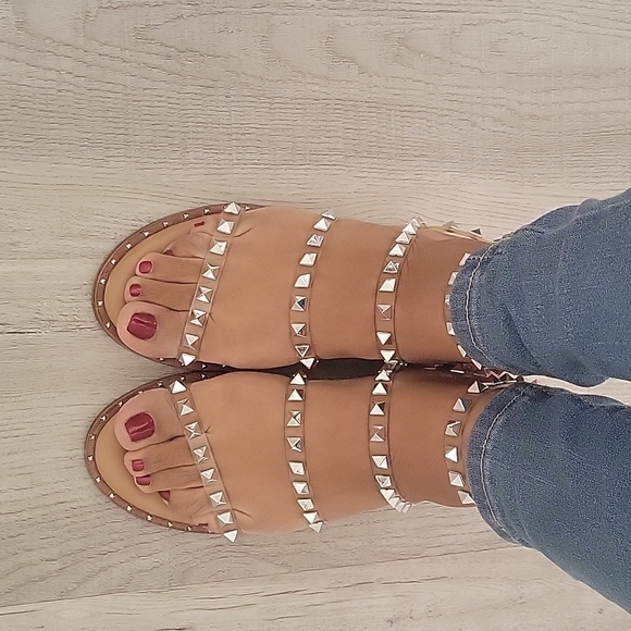 Cushionaire Talia women's clear studded sandals, EUC🎉🎊 - Picture 7 of 9
